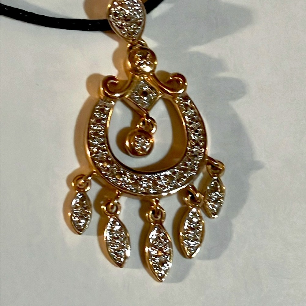 👁️‍🗨️Pendent and necklace👁️‍🗨️
